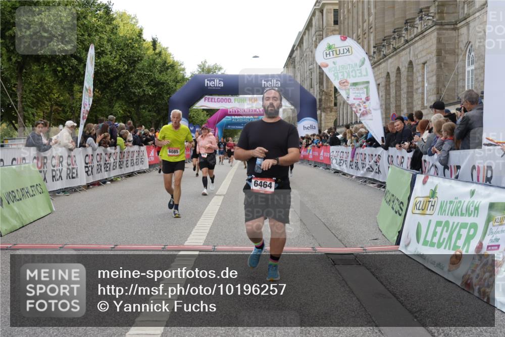 06.09.2026 - CURREX Alsterlauf Yannick Fuchs http://msf.ph/oto/10196257 06.09.2026 10:06:34 Ziel 2266, 2541, 3491, 3772, 3942, 3947, 4337, 4508, 4725, 4819, 5001, 6085, 6464 meine-sportfotos.de