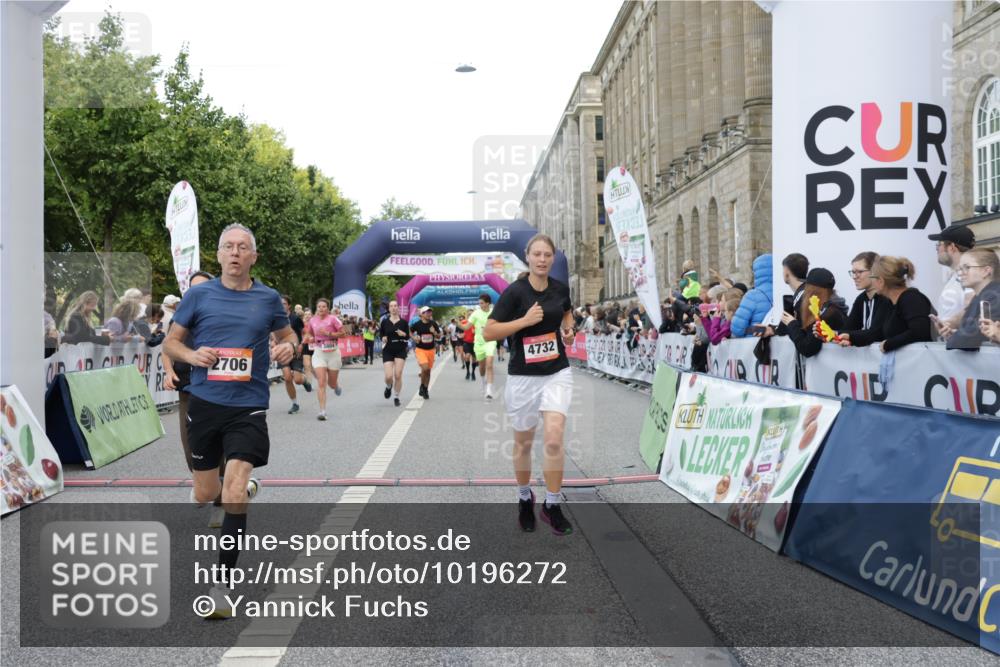 06.09.2026 - CURREX Alsterlauf Yannick Fuchs http://msf.ph/oto/10196272 06.09.2026 09:58:19 Ziel 2706, 2864, 3603, 3679, 3804, 4106, 4501, 4525, 4732, 4800, 5018, 5257, 5986, 6227, 6409, 8003, 8052 meine-sportfotos.de