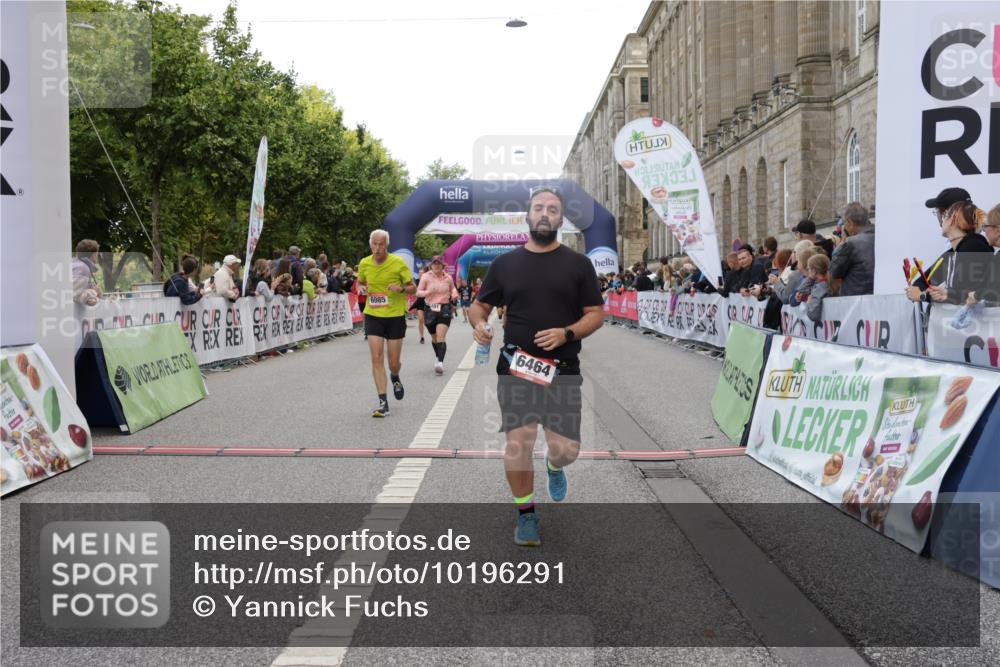 06.09.2026 - CURREX Alsterlauf Yannick Fuchs http://msf.ph/oto/10196291 06.09.2026 10:06:34 Ziel 2266, 2541, 3491, 3772, 3942, 3947, 4337, 4508, 4725, 4819, 5001, 6085, 6464 meine-sportfotos.de