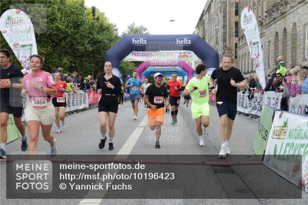 06.09.2026 - CURREX Alsterlauf Yannick Fuchs http://msf.ph/oto/10196423 06.09.2026 09:58:21 Ziel 2706, 2864, 3055, 3603, 3679, 3804, 4106, 4501, 4525, 4732, 4800, 5018, 5257, 5986, 6409, 8003, 8052, 8296 meine-sportfotos.de