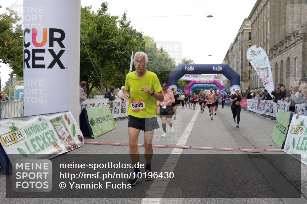 06.09.2026 - CURREX Alsterlauf Yannick Fuchs http://msf.ph/oto/10196430 06.09.2026 10:06:36 Ziel 2266, 2532, 2533, 2541, 3266, 3267, 3491, 3772, 4337, 4725, 4819, 5001, 6085, 6464 meine-sportfotos.de