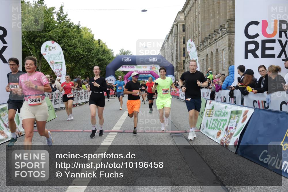 06.09.2026 - CURREX Alsterlauf Yannick Fuchs http://msf.ph/oto/10196458 06.09.2026 09:58:22 Ziel 2706, 2864, 3055, 3603, 3679, 3804, 4106, 4501, 4525, 4732, 4800, 4806, 5018, 5257, 5858, 5986, 8003, 8052, 8296 meine-sportfotos.de