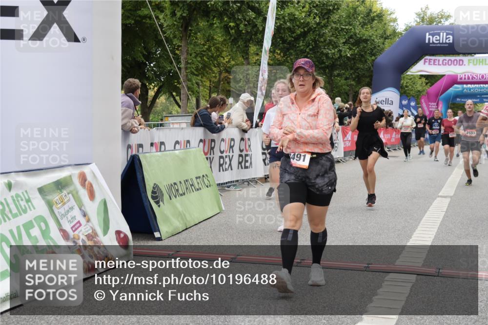 06.09.2026 - CURREX Alsterlauf Yannick Fuchs http://msf.ph/oto/10196488 06.09.2026 10:06:37 Ziel 2532, 2533, 2541, 3266, 3267, 3491, 4337, 4725, 4819, 5001, 6085, 6464 meine-sportfotos.de