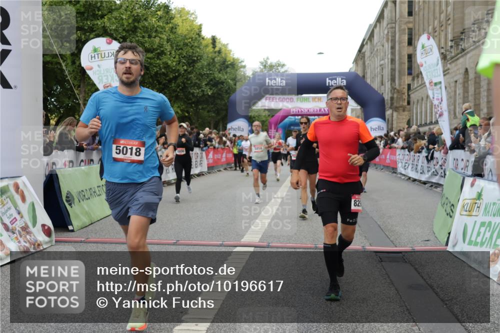 06.09.2026 - CURREX Alsterlauf Yannick Fuchs http://msf.ph/oto/10196617 06.09.2026 09:58:25 Ziel 2013, 2173, 2706, 3055, 3560, 3603, 3679, 3693, 3804, 4106, 4501, 4525, 4732, 4800, 4806, 5018, 5257, 5640, 5840, 5858, 8003, 8052, 8296, 8319 meine-sportfotos.de