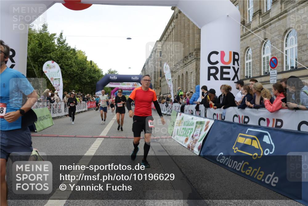 06.09.2026 - CURREX Alsterlauf Yannick Fuchs http://msf.ph/oto/10196629 06.09.2026 09:58:25 Ziel 2013, 2173, 2706, 3055, 3560, 3603, 3679, 3693, 3804, 4106, 4501, 4525, 4732, 4800, 4806, 5018, 5257, 5640, 5840, 5858, 8003, 8052, 8296, 8319 meine-sportfotos.de