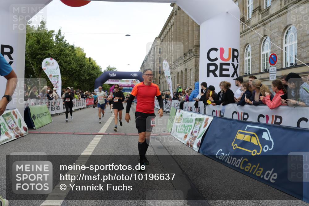 06.09.2026 - CURREX Alsterlauf Yannick Fuchs http://msf.ph/oto/10196637 06.09.2026 09:58:25 Ziel 2013, 2173, 2706, 3055, 3560, 3603, 3679, 3693, 3804, 4106, 4501, 4525, 4732, 4800, 4806, 5018, 5257, 5640, 5840, 5858, 8003, 8052, 8296, 8319 meine-sportfotos.de