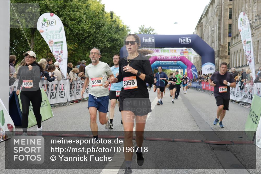 06.09.2026 - CURREX Alsterlauf Yannick Fuchs http://msf.ph/oto/10196718 06.09.2026 09:58:27 Ziel 2013, 2173, 3055, 3261, 3560, 3679, 3693, 3804, 4050, 4106, 4352, 4501, 4525, 4800, 4806, 5018, 5257, 5640, 5840, 5858, 6099, 6470, 8052, 8296, 8319 meine-sportfotos.de