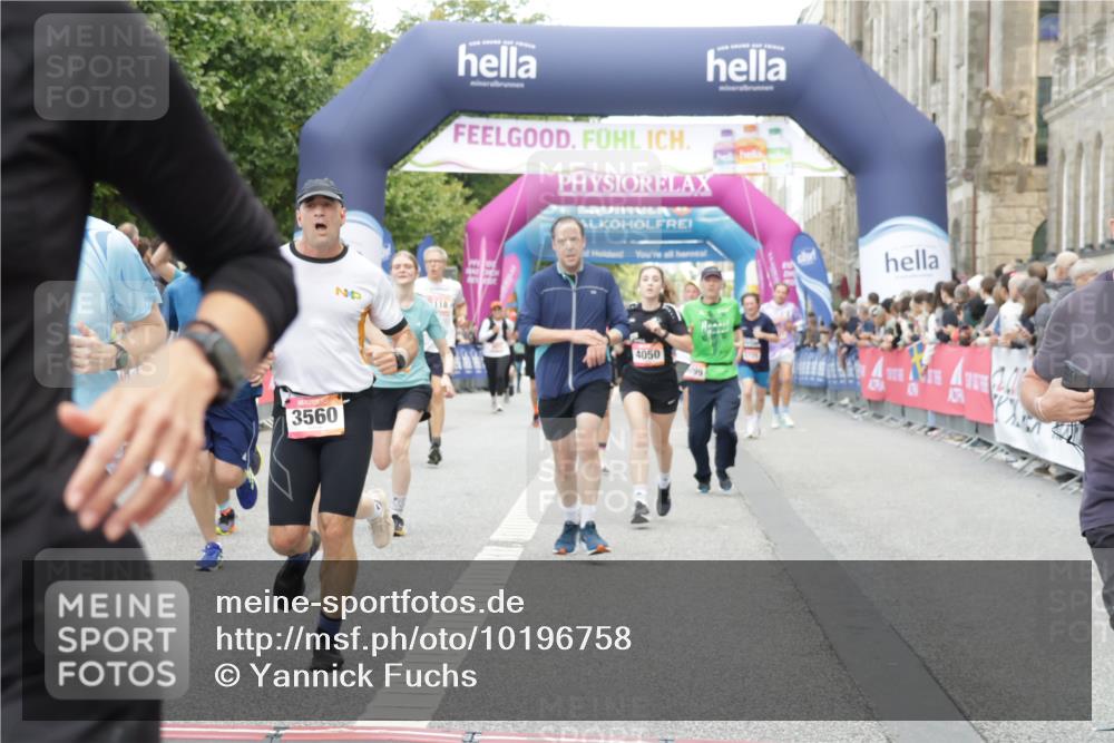 06.09.2026 - CURREX Alsterlauf Yannick Fuchs http://msf.ph/oto/10196758 06.09.2026 09:58:28 Ziel 2013, 2173, 3055, 3261, 3560, 3679, 3693, 3804, 4050, 4106, 4352, 4501, 4525, 4800, 4806, 5018, 5257, 5640, 5840, 5858, 6099, 6118, 6470, 8052, 8296, 8319 meine-sportfotos.de