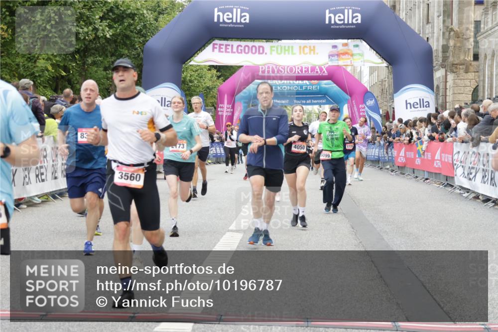 06.09.2026 - CURREX Alsterlauf Yannick Fuchs http://msf.ph/oto/10196787 06.09.2026 09:58:28 Ziel 2013, 2173, 3055, 3261, 3560, 3679, 3693, 3804, 4050, 4106, 4352, 4501, 4525, 4800, 4806, 5018, 5257, 5640, 5840, 5858, 6099, 6118, 6470, 8052, 8296, 8319 meine-sportfotos.de