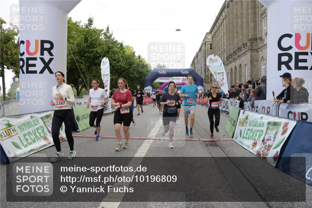 06.09.2026 - CURREX Alsterlauf Yannick Fuchs http://msf.ph/oto/10196809 06.09.2026 10:06:44 Ziel 2270, 2428, 2532, 2533, 2745, 3142, 3143, 3266, 3267, 3491, 3537, 3675, 3855, 4337, 4347, 4725, 5001, 5143, 5167, 6275, 8017 meine-sportfotos.de
