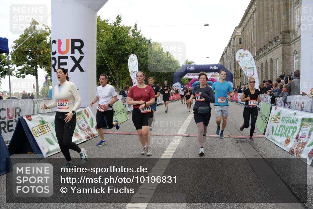 06.09.2026 - CURREX Alsterlauf Yannick Fuchs http://msf.ph/oto/10196831 06.09.2026 10:06:44 Ziel 2270, 2428, 2532, 2533, 2745, 3142, 3143, 3266, 3267, 3491, 3537, 3675, 3855, 4337, 4347, 4725, 5001, 5143, 5167, 6275, 8017 meine-sportfotos.de