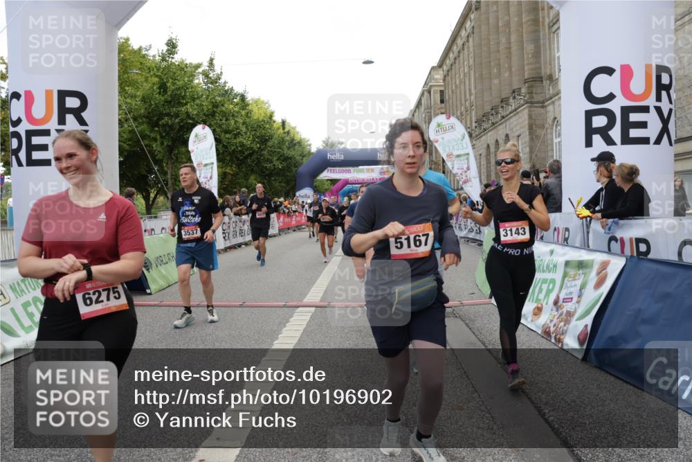 06.09.2026 - CURREX Alsterlauf Yannick Fuchs http://msf.ph/oto/10196902 06.09.2026 10:06:45 Ziel 2270, 2428, 2532, 2533, 2745, 3142, 3143, 3266, 3267, 3500, 3501, 3502, 3537, 3675, 3855, 4337, 4347, 4725, 5001, 5143, 5167, 6275, 8017 meine-sportfotos.de