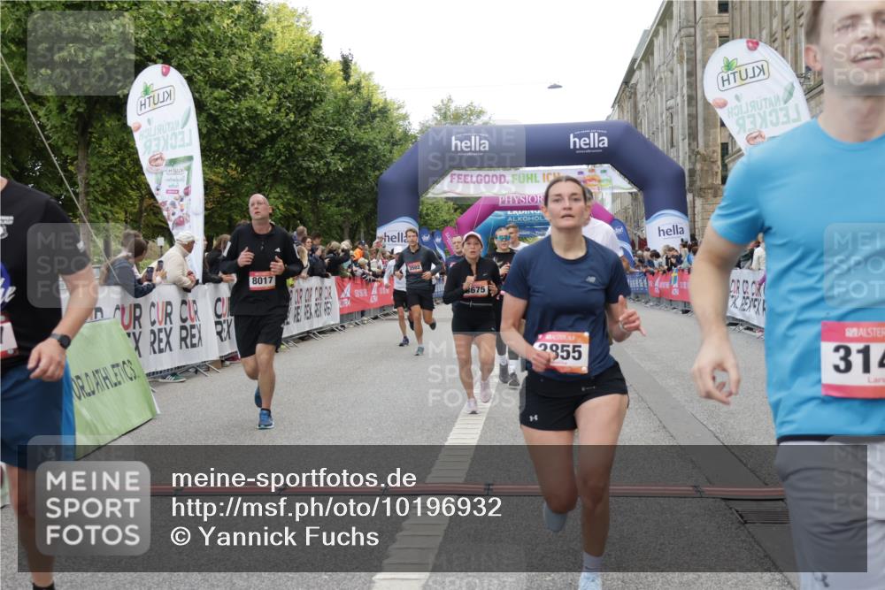 06.09.2026 - CURREX Alsterlauf Yannick Fuchs http://msf.ph/oto/10196932 06.09.2026 10:06:46 Ziel 2270, 2428, 2532, 2533, 2745, 3142, 3143, 3266, 3267, 3500, 3501, 3502, 3537, 3675, 3855, 4347, 5001, 5143, 5167, 5471, 6275, 8017 meine-sportfotos.de