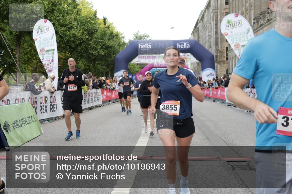 06.09.2026 - CURREX Alsterlauf Yannick Fuchs http://msf.ph/oto/10196943 06.09.2026 10:06:46 Ziel 2270, 2428, 2532, 2533, 2745, 3142, 3143, 3266, 3267, 3500, 3501, 3502, 3537, 3675, 3855, 4347, 5001, 5143, 5167, 5471, 6275, 8017 meine-sportfotos.de