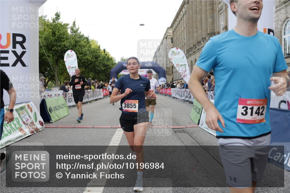 06.09.2026 - CURREX Alsterlauf Yannick Fuchs http://msf.ph/oto/10196984 06.09.2026 10:06:47 Ziel 2270, 2428, 2532, 2533, 2745, 3142, 3143, 3266, 3267, 3500, 3501, 3502, 3537, 3675, 3855, 4347, 5143, 5167, 5471, 6275, 6285, 8017 meine-sportfotos.de