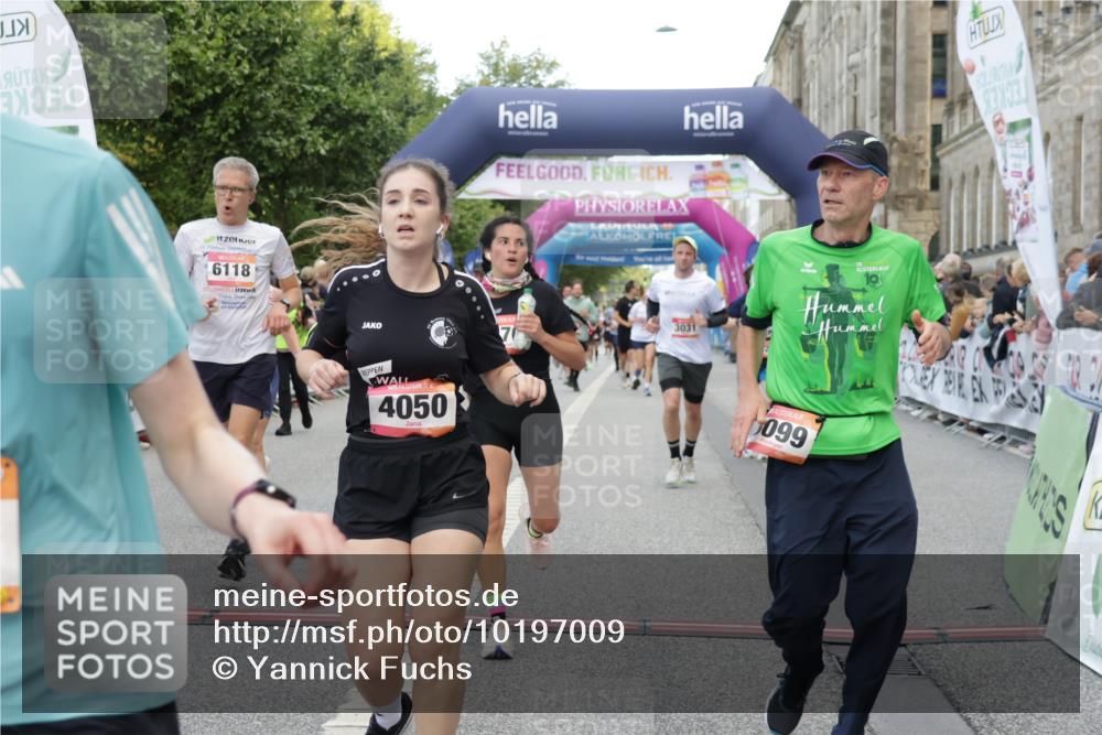 06.09.2026 - CURREX Alsterlauf Yannick Fuchs http://msf.ph/oto/10197009 06.09.2026 09:58:32 Ziel 2013, 2173, 3031, 3055, 3261, 3560, 3693, 4050, 4352, 4423, 4652, 4806, 5521, 5640, 5725, 5840, 5858, 6099, 6118, 6470, 8077, 8296, 8319 meine-sportfotos.de