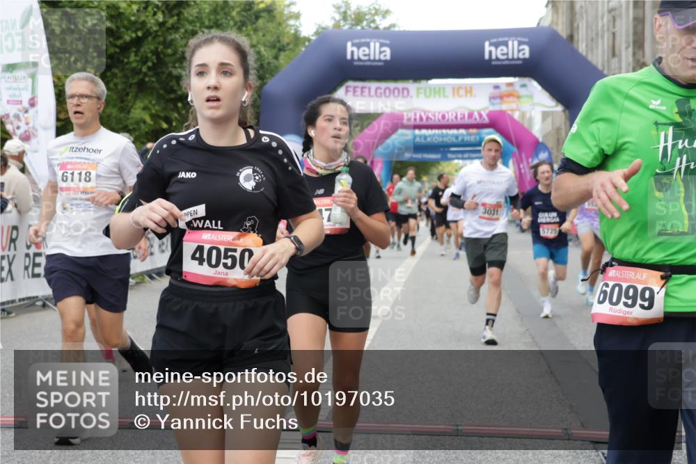06.09.2026 - CURREX Alsterlauf Yannick Fuchs http://msf.ph/oto/10197035 06.09.2026 09:58:32 Ziel 2013, 2173, 3031, 3055, 3261, 3560, 3693, 4050, 4352, 4423, 4652, 4806, 5521, 5640, 5725, 5840, 5858, 6099, 6118, 6470, 8077, 8296, 8319 meine-sportfotos.de