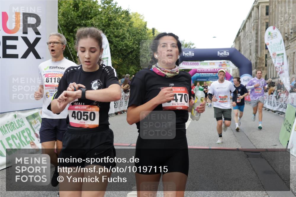 06.09.2026 - CURREX Alsterlauf Yannick Fuchs http://msf.ph/oto/10197115 06.09.2026 09:58:34 Ziel 2013, 2173, 3031, 3261, 3560, 3693, 4050, 4352, 4423, 4652, 4806, 5521, 5640, 5725, 5840, 5858, 6099, 6118, 6470, 8077, 8319 meine-sportfotos.de