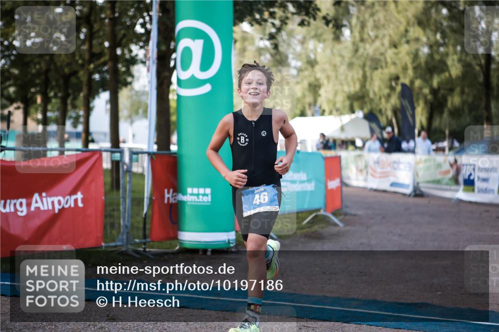 06.09.2026 - 20. Norderstedt Triathlon H.Heesch http://msf.ph/oto/10197186 06.09.2026 09:09:57 Ziel 46 meine-sportfotos.de
