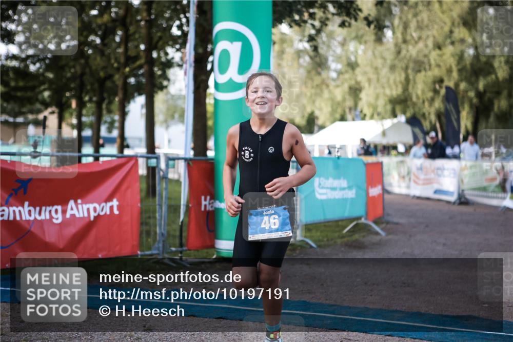 06.09.2026 - 20. Norderstedt Triathlon H.Heesch http://msf.ph/oto/10197191 06.09.2026 09:09:57 Ziel 46 meine-sportfotos.de
