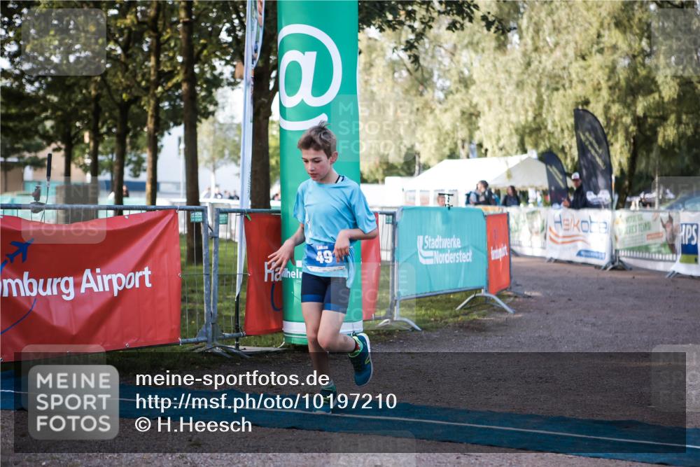 06.09.2026 - 20. Norderstedt Triathlon H.Heesch http://msf.ph/oto/10197210 06.09.2026 09:10:13 Ziel 36, 49 meine-sportfotos.de
