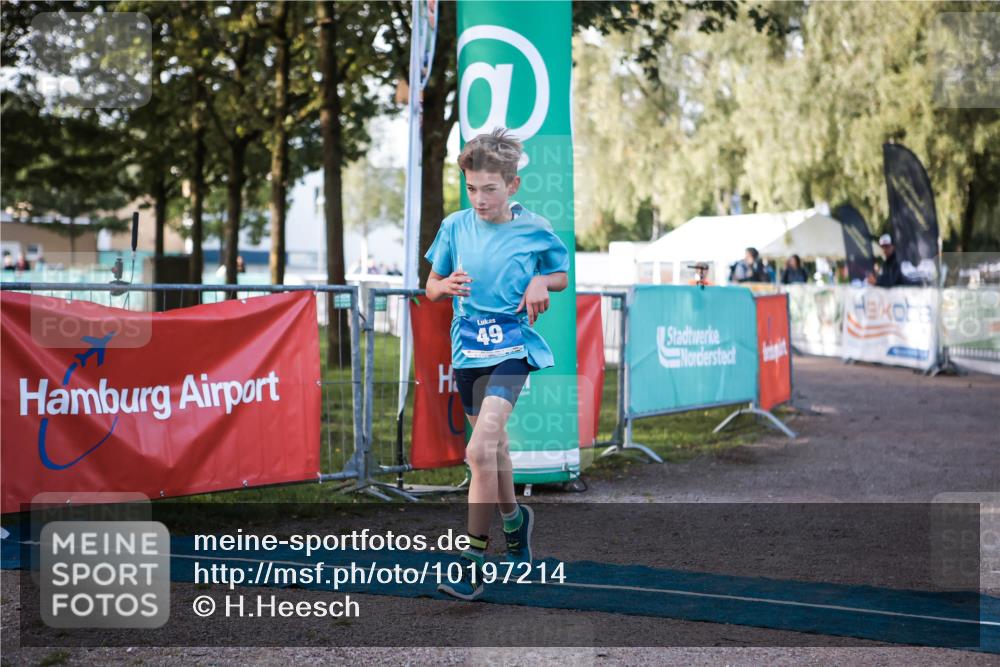 06.09.2026 - 20. Norderstedt Triathlon H.Heesch http://msf.ph/oto/10197214 06.09.2026 09:10:13 Ziel 36, 49 meine-sportfotos.de