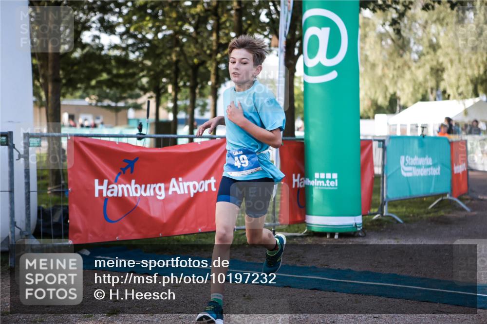 06.09.2026 - 20. Norderstedt Triathlon H.Heesch http://msf.ph/oto/10197232 06.09.2026 09:10:13 Ziel 36, 49 meine-sportfotos.de