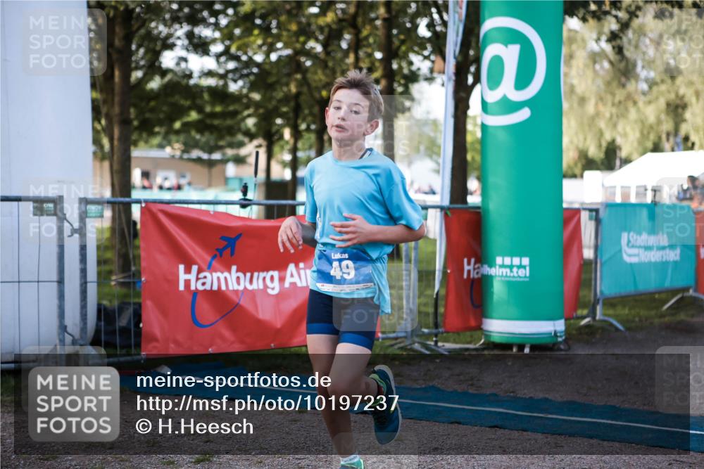 06.09.2026 - 20. Norderstedt Triathlon H.Heesch http://msf.ph/oto/10197237 06.09.2026 09:10:13 Ziel 36, 49 meine-sportfotos.de