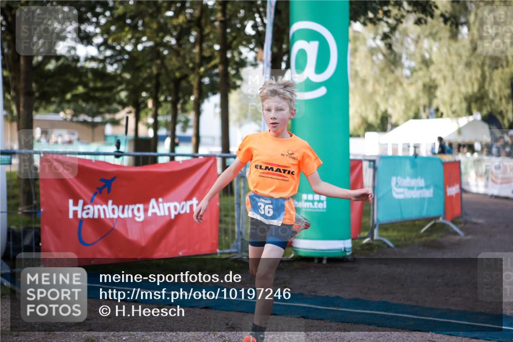 06.09.2026 - 20. Norderstedt Triathlon H.Heesch http://msf.ph/oto/10197246 06.09.2026 09:10:17 Ziel 36, 49 meine-sportfotos.de