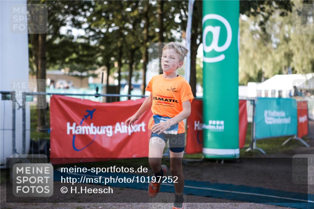06.09.2026 - 20. Norderstedt Triathlon H.Heesch http://msf.ph/oto/10197252 06.09.2026 09:10:18 Ziel 36, 49 meine-sportfotos.de