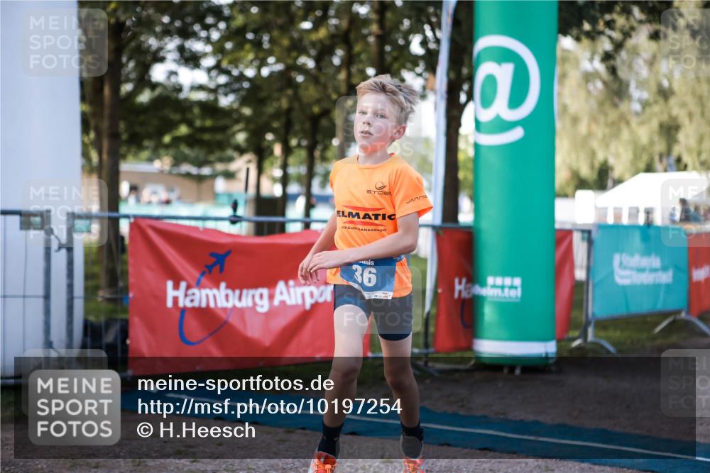 06.09.2026 - 20. Norderstedt Triathlon H.Heesch http://msf.ph/oto/10197254 06.09.2026 09:10:18 Ziel 36, 49 meine-sportfotos.de