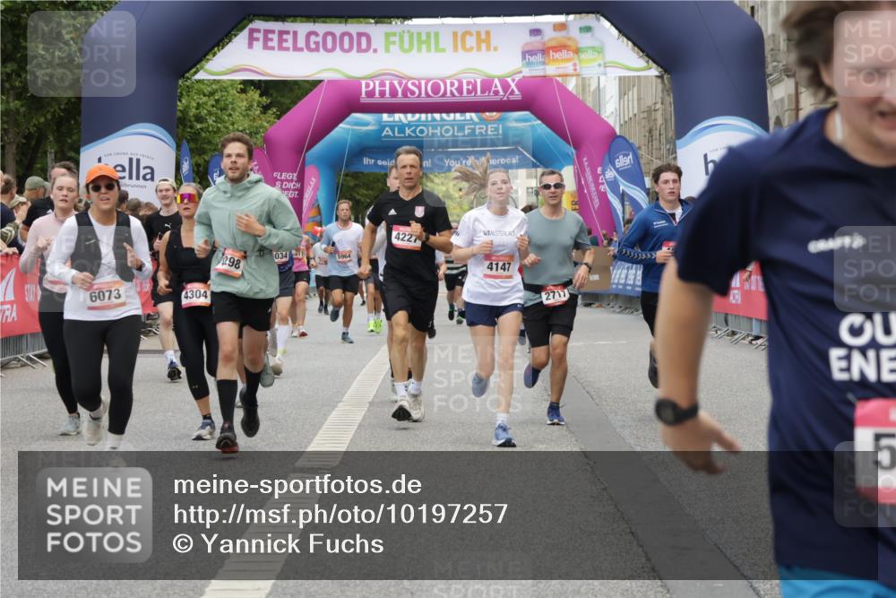 06.09.2026 - CURREX Alsterlauf Yannick Fuchs http://msf.ph/oto/10197257 06.09.2026 09:58:37 Ziel 2034, 2120, 2173, 2717, 3031, 3261, 3693, 4050, 4147, 4227, 4256, 4304, 4352, 4356, 4423, 4652, 5205, 5207, 5521, 5640, 5725, 6073, 6099, 6118, 6470, 8077, 8319 meine-sportfotos.de