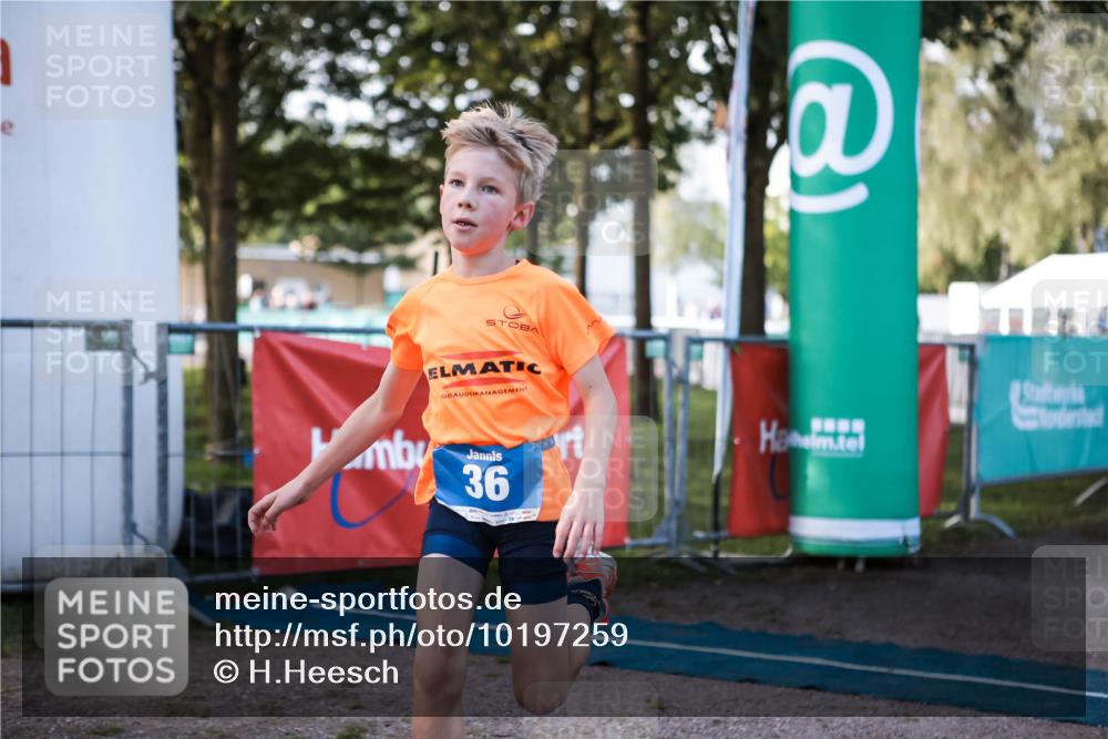 06.09.2026 - 20. Norderstedt Triathlon H.Heesch http://msf.ph/oto/10197259 06.09.2026 09:10:18 Ziel 36, 49 meine-sportfotos.de