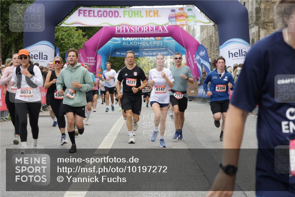 06.09.2026 - CURREX Alsterlauf Yannick Fuchs http://msf.ph/oto/10197272 06.09.2026 09:58:37 Ziel 2034, 2120, 2173, 2717, 3031, 3261, 3693, 4050, 4147, 4227, 4256, 4304, 4352, 4356, 4423, 4652, 5205, 5207, 5521, 5640, 5725, 6073, 6099, 6118, 6470, 8077, 8319 meine-sportfotos.de