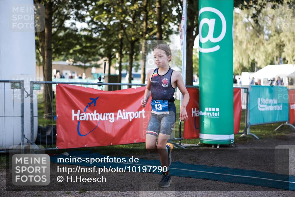 06.09.2026 - 20. Norderstedt Triathlon H.Heesch http://msf.ph/oto/10197290 06.09.2026 09:10:45 Ziel 14, 34, 43 meine-sportfotos.de