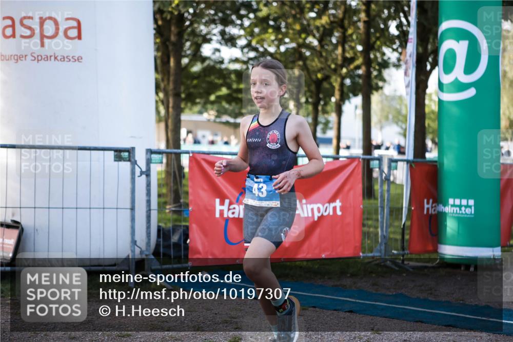 06.09.2026 - 20. Norderstedt Triathlon H.Heesch http://msf.ph/oto/10197307 06.09.2026 09:10:45 Ziel 14, 34, 43 meine-sportfotos.de
