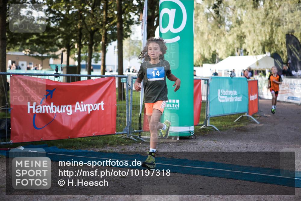 06.09.2026 - 20. Norderstedt Triathlon H.Heesch http://msf.ph/oto/10197318 06.09.2026 09:10:48 Ziel 14, 31, 32, 34, 35, 43 meine-sportfotos.de