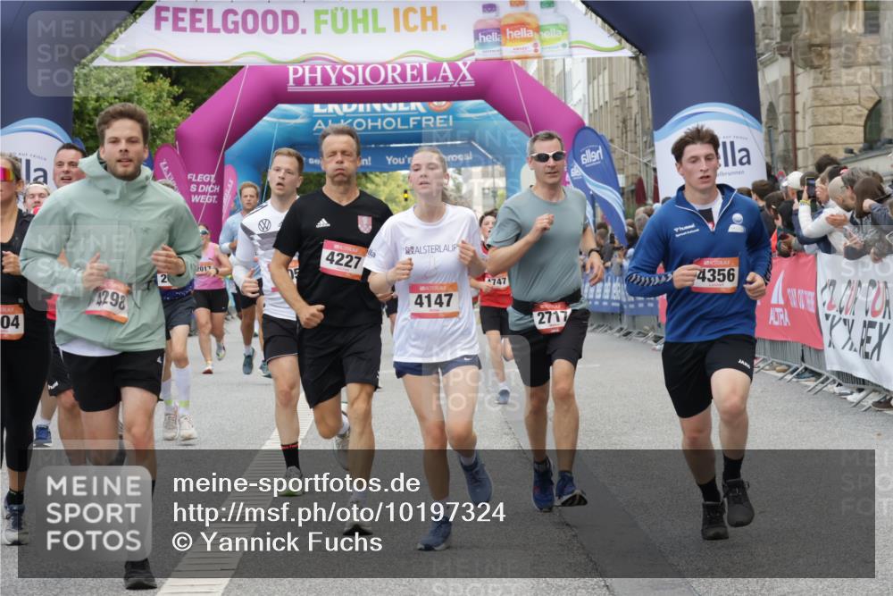 06.09.2026 - CURREX Alsterlauf Yannick Fuchs http://msf.ph/oto/10197324 06.09.2026 09:58:38 Ziel 2034, 2120, 2717, 3031, 3261, 4050, 4147, 4227, 4256, 4265, 4304, 4352, 4356, 4423, 4652, 5205, 5207, 5521, 5725, 6073, 6099, 6118, 6470, 8077 meine-sportfotos.de