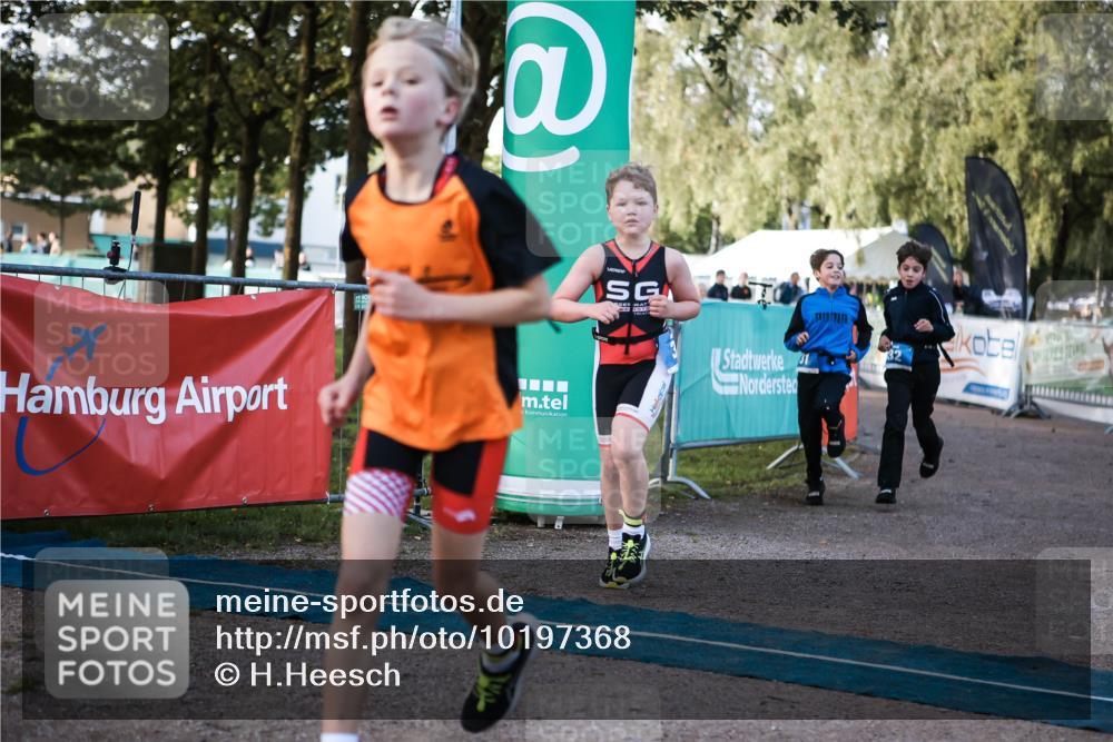 06.09.2026 - 20. Norderstedt Triathlon H.Heesch http://msf.ph/oto/10197368 06.09.2026 09:10:52 Ziel 14, 31, 32, 34, 35, 48 meine-sportfotos.de