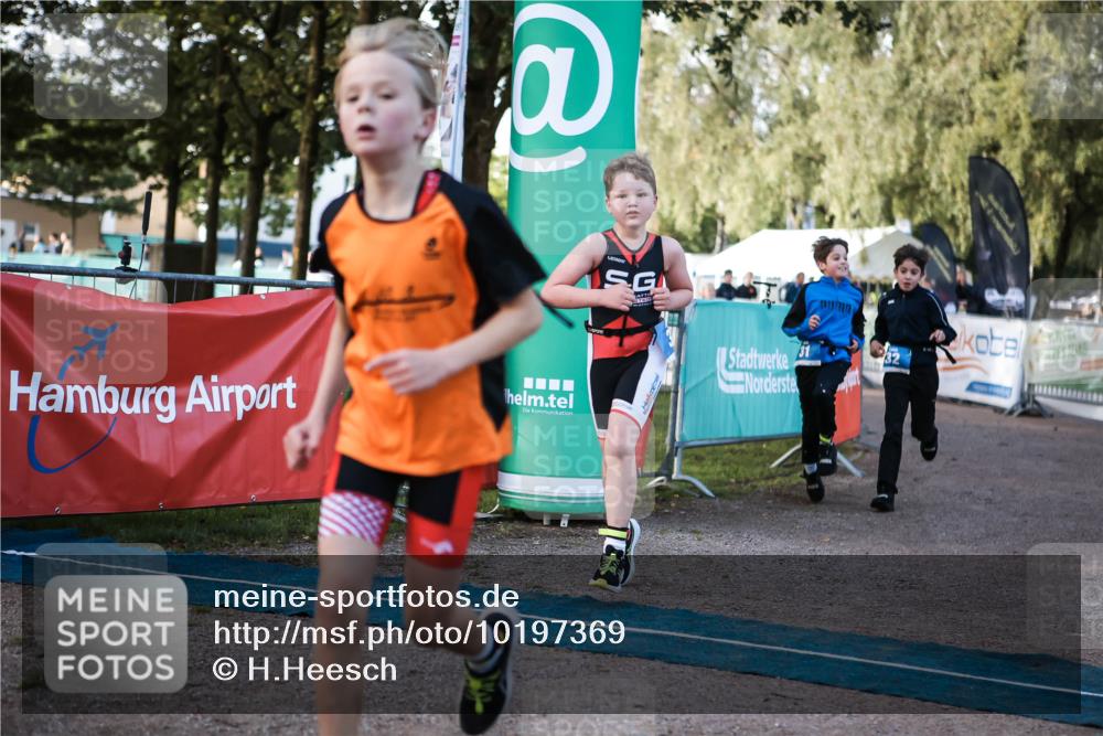 06.09.2026 - 20. Norderstedt Triathlon H.Heesch http://msf.ph/oto/10197369 06.09.2026 09:10:52 Ziel 14, 31, 32, 34, 35, 48 meine-sportfotos.de