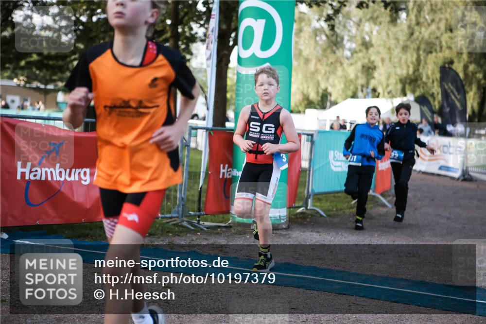 06.09.2026 - 20. Norderstedt Triathlon H.Heesch http://msf.ph/oto/10197379 06.09.2026 09:10:52 Ziel 14, 31, 32, 34, 35, 48 meine-sportfotos.de