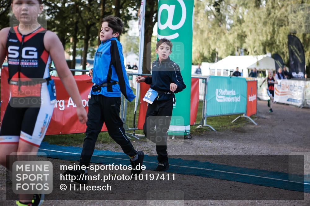 06.09.2026 - 20. Norderstedt Triathlon H.Heesch http://msf.ph/oto/10197411 06.09.2026 09:10:54 Ziel 14, 31, 32, 34, 35, 48 meine-sportfotos.de