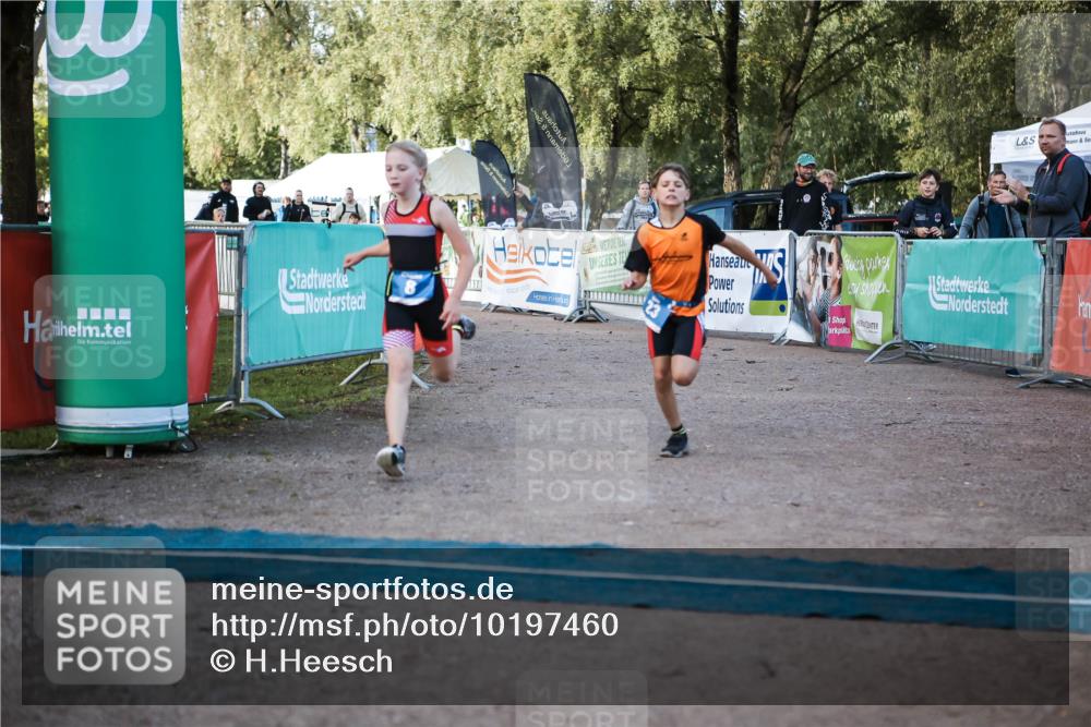 06.09.2026 - 20. Norderstedt Triathlon H.Heesch http://msf.ph/oto/10197460 06.09.2026 09:11:06 Ziel 3, 8, 23, 33 meine-sportfotos.de