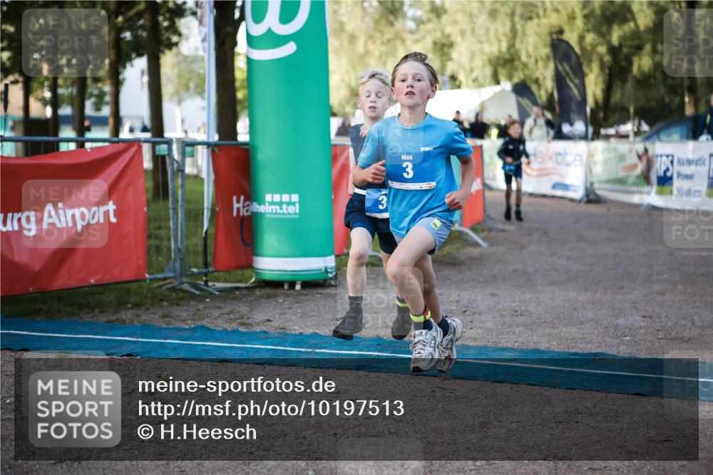 06.09.2026 - 20. Norderstedt Triathlon H.Heesch http://msf.ph/oto/10197513 06.09.2026 09:11:12 Ziel 1, 3, 8, 23, 33 meine-sportfotos.de