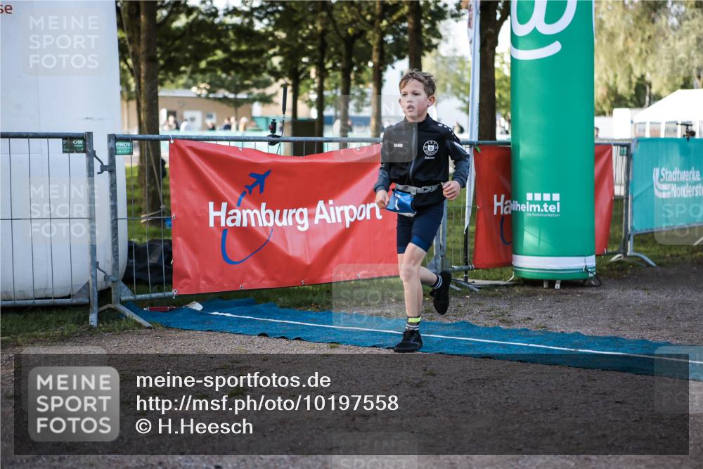06.09.2026 - 20. Norderstedt Triathlon H.Heesch http://msf.ph/oto/10197558 06.09.2026 09:11:16 Ziel 1, 3, 33 meine-sportfotos.de