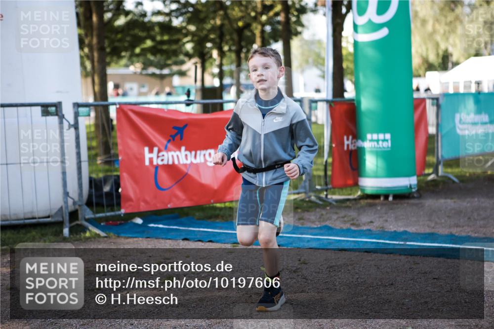 06.09.2026 - 20. Norderstedt Triathlon H.Heesch http://msf.ph/oto/10197606 06.09.2026 09:11:23 Ziel 1, 2 meine-sportfotos.de