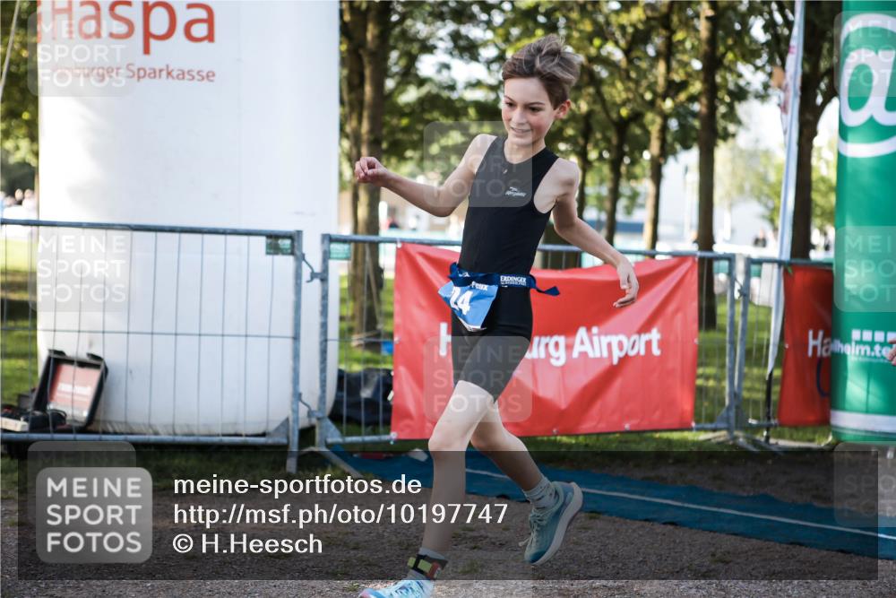 06.09.2026 - 20. Norderstedt Triathlon H.Heesch http://msf.ph/oto/10197747 06.09.2026 09:12:00 Ziel 5, 7, 24, 40 meine-sportfotos.de