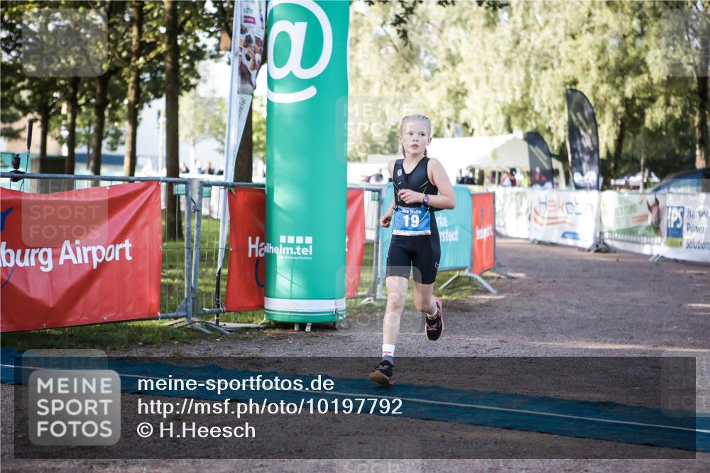 06.09.2026 - 20. Norderstedt Triathlon H.Heesch http://msf.ph/oto/10197792 06.09.2026 09:12:10 Ziel 19, 37 meine-sportfotos.de