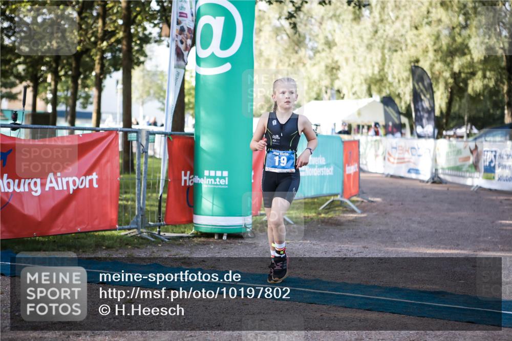 06.09.2026 - 20. Norderstedt Triathlon H.Heesch http://msf.ph/oto/10197802 06.09.2026 09:12:10 Ziel 19, 37 meine-sportfotos.de