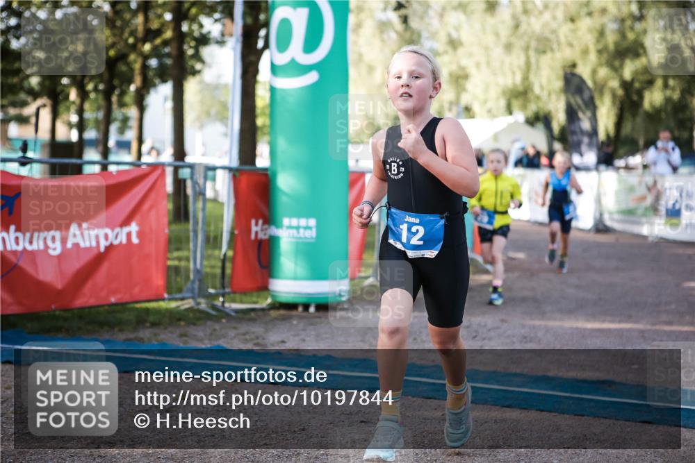 06.09.2026 - 20. Norderstedt Triathlon H.Heesch http://msf.ph/oto/10197844 06.09.2026 09:12:35 Ziel 12, 21, 29 meine-sportfotos.de